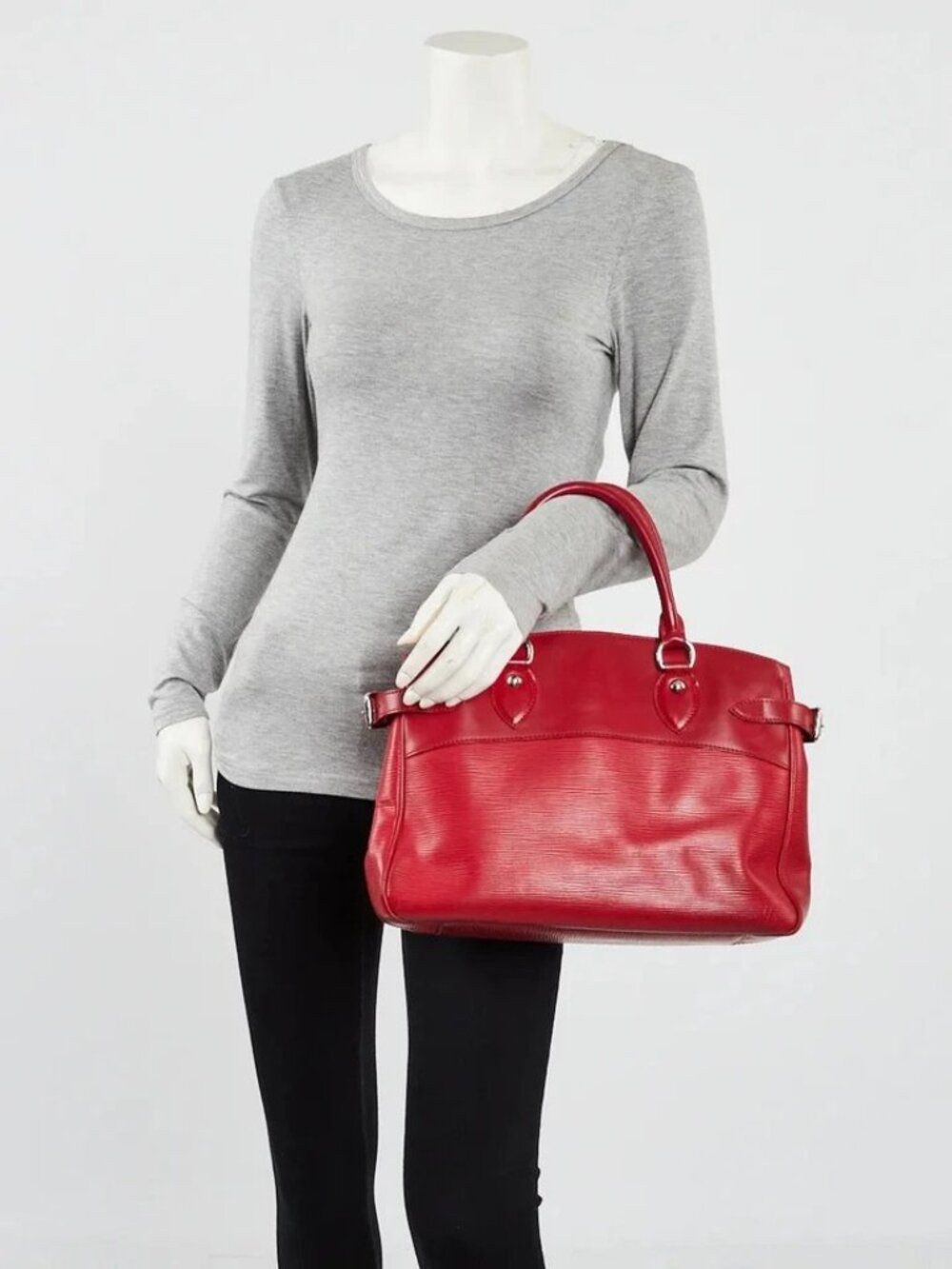Louis Vuitton Rouge Epi Leather Passy Pm Bag